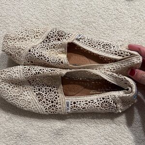 TOMS Women's Beige Crochet Espadrilles